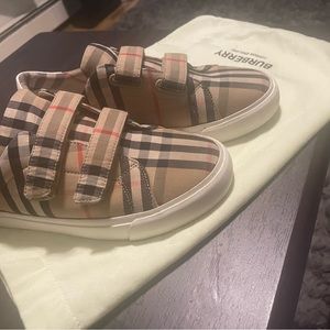 Vintage Burberry Kids Markham Check Grip Strap Sneaker